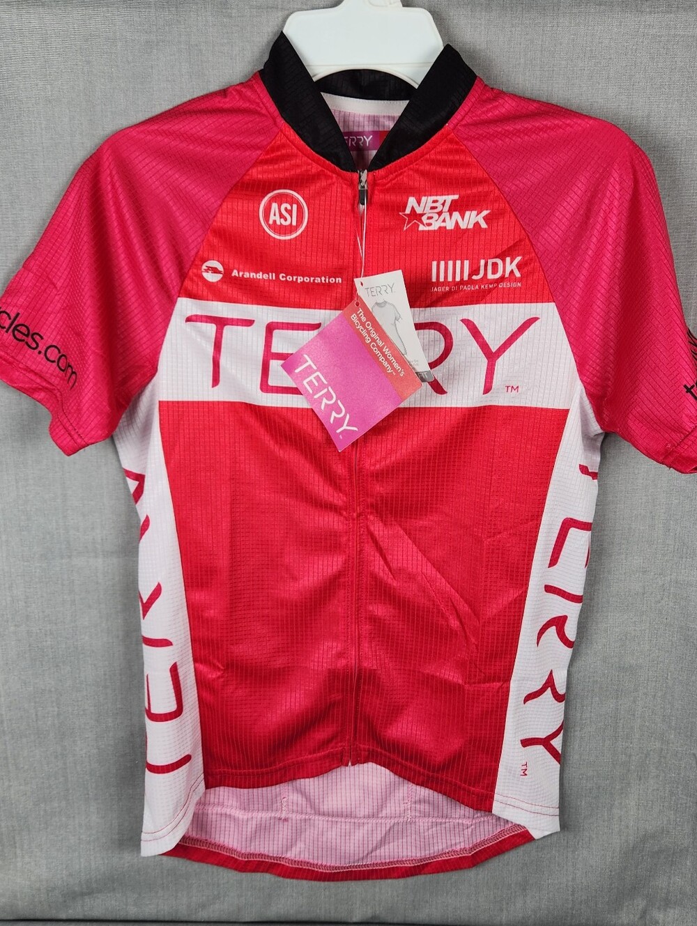 Terry Bicycles Team Jersey Womens XS Size 2 Full Zip Short Sleeve NWT Red Pink